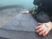 علماء الآثار يستعيدون أغطية توابيت من حطام سفينة يعود تاريخها للقرون الوسطى