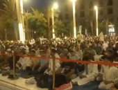 توافد الآلاف من المواطنين لأداء صلاة عيد الأضحى بمسجد الحسين.. فيديو وصور