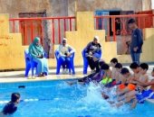 حمامات السباحة مقصد الأطفال هربا من الحرارة فى الهيئات الرياضية بكفر الشيخ