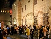 شارع المعز.. متحف مصر المفتوح يتألق ليلا.. صور