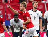 منتخب الدنمارك يفرض التعادل على إنجلترا بصاروخ لا يرد فى أول شوط.. فيديو