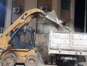 حملات مكبرة للنظافة ورفع القمامة والمخلفات بنطاق حي شرق سوهاج
