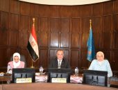 جامعة الإسكندرية تناقش تنفيذ اتفاقية التعاون مع جامعة إيست لندن