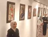 لوحات فنية متميزة لطالبات تربية نوعية بكفر الشيخ من خامات البيئة.. فيديو