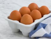 طريقة تجميد البيض لتخزينه لوقت أطول.. "ممكن يعيش سنة كاملة"