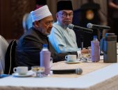 رئيس الوزراء الماليزى يحاوِر شيخ الأزهر حول وسطيَّة الإسلام 