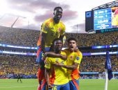 كولومبيا تتقدم على أوروجواى فى الشوط الأول وتكمل المباراة بـ10 لاعبين.. فيديو