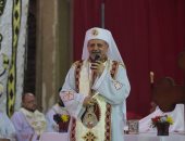 مطران إيبارشية أبوقرقاص وملوى للكاثوليك يترأس القداس الإلهى بمسيرة شباب الكنيسة