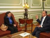 وزير الخارجية يعقد اجتماعا مع القائمة بأعمال البعثة الأممية إلى ليبيا