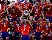 منتخب إسبانيا يصل للقب الرابع.. تعرف على كل المتوجين ببطولة أمم أوروبا
