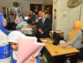 محافظ أسيوط يزور معهد جنوب مصر للأورام ويشيد بتجهيزاته وجودة الخدمات