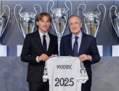 مودريتش يجدد عقده مع ريال مدريد حتي 2025 رسميًا 