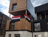 أولمبياد باريس.. رفع العلم المصرى على مبنى مقر البعثة فى القرية الأولمبية