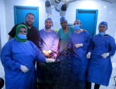 فريق جراحي بمستشفي النيل للتأمين الصحي ينقذ حياة مسن بزرع شريان صناعي