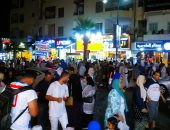 أجواء ليالى مصيف مطروح المبهجة وآلاف المواطنين فى الشوارع.. فيديو