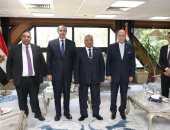 رئيس قضايا الدولة يستقبل المستشار محمود فوزي وزير الشؤون النيابية والقانونية