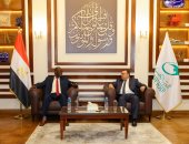 "رئيس البريد المصرى".. يستقبل المدير العام للبريد السودانى لبحث أوجه التعاون المشترك