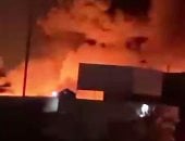 لحظة سيطرة الحماية المدنية على حريق ضخم فى مصنع تنر ودهانات بـ6 أكتوبر.. فيديو