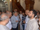 محافظ الإسماعيلية يلتقى بعدد من مواطنى المحافظة عقب أداء صلاة الجمعة
