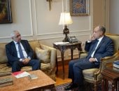 وزير الخارجية والهجرة يجتمع مع إدارة ليبيا بالوزارة 