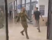 متظاهرون إسرائيليون يقتحمون مقر المحكمة العسكرية في "اللد" المحتلة.. فيديو