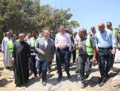 محافظ الجيزة يشدد على منع مرور السيارات بكوبرى البليدة بالعياط وتوفير بدائل مرورية