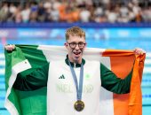 كيف تحول طفل "ممثل" إلى أول بطل أيرلندى فى السباحة بأولمبياد باريس؟