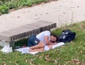 بطل أولمبى يحرج أولمبياد باريس بالنوم فى الحديقة اعتراضا على الإقامة المتواضعة
