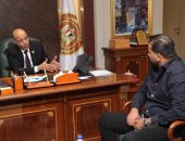 وزير العمل يستقبل شابًا صاحب تجربة رائدة فى "المشروعات الصغيرة"