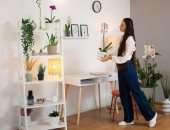 7 حيل ذكية لديكور المساحات الصغيرة.. استخدم ألوان فاتحة واستغل الأركان