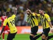 بنزيما قبل كلاسيكو الهلال ضد الاتحاد: سنقاتل لتقديم أداء جيد 