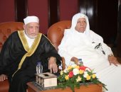 أحمد عمر هاشم: نقابة الأشراف تدعو إلى الله وتنشر سيرة الرسول أشرف الخلق.. صور