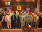 ختام جلسات بحثية وأمسيات شعرية ضمن المؤتمر الأدبى العاشر لجنوب الصعيد بالأقصر