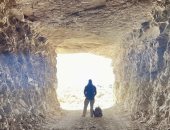 طوف وشوف.. رحالة يوثق "التيه" منطقة خروج بنى إسرائيل من مصر.. صور