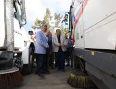 محافظ الجيزة: دعم منظومة النظافة بمعدات شفط و500 صندوق قمامة بـ26 مليون جنيه