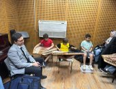 وزير الثقافة يتفقد مركز تنمية المواهب بالأوبرا ويشيد بالأداء على آلة القانون