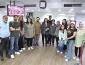 إسعاد يونس وصناع تيتا زوزو فى جولة بمقر اليوم السابع