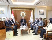 وزير التعليم العالى يبحث مع سفير الأردن دعم التعاون الأكاديمى والبحثى