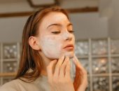 استغلى موسم البطاطا وحضرى 3 وصفات طبيعية لترطيب بشرتك.. خطواتها بسيطة