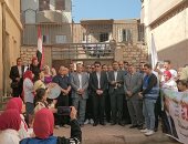 نائب محافظ سوهاج يتفقد قافلة حياة كريمة بقرية باصونة.. فيديو وصور