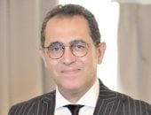 باحث اقتصادي يدعو لإعادة النظر في منظومة الدعم وتحويلها إلى زيادات بالأجور