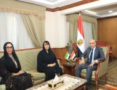 وزير التعليم يناقش تعزيز مشاركة الإمارات فى مشروعات إنشاء مدارس جديدة