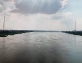 ظهور متقطع لأشعة الشمس.. أجواء رائعة على نهر النيل ببنى سويف "فيديو"