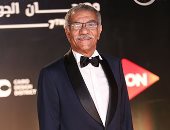 سيد رجب يتعرض للسرقة والنصب فى مسلسل لينك