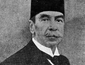 لماذا رفض أحمد تيمور الزواج بعد رحيل زوجته؟