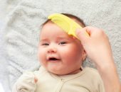 زيوت طبيعية لتطويل وتقوية شعر الأطفال.. جوز الهند مرطب وغني بالفيتامينات