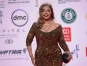 ليلى علوى وسوسن بدر ورشا مهدى على السجادة الحمراء للقاهرة السينمائى