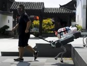 الكلب الإلكتروني آخر اختراعات الصين..  قادر على مواجهة الظروف المناخية القاسية