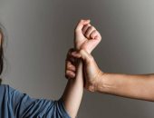 16 قصة في 16 يومًا.. "شهد" نجت من العنف الأسري ودافعت عن حقها في الحياة والتعليم