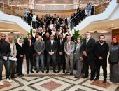 رئيس جامعة حلوان: التزام بتوفير الدعم للأنشطة الطلابية وتطبيق إلكترونى لمقترحات